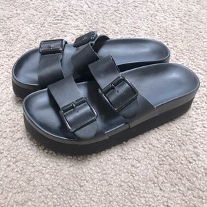 Women’s platform sandals